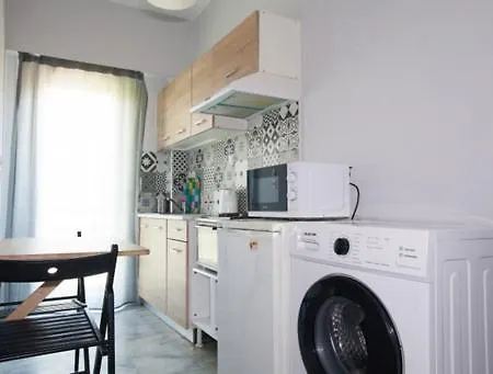 Themis 4 * Athens